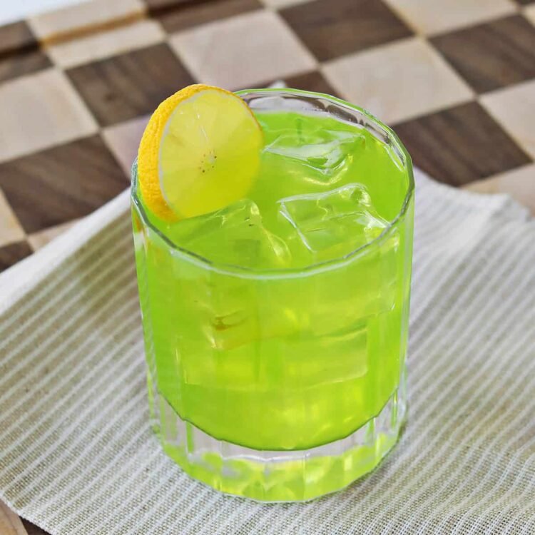 Midori Bitter – A Stunning Mess