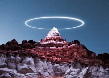 Reuben Wu: Drawing Geometry Throughout the Evening Sky