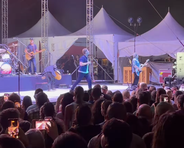 Matchbox Twenty’s Rob Thomas Swings Mic Stand Into Bandmate’s Head, Smashing His In-Ears