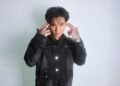 Star2 displays on love and longing with Younger Henny and Chinatown Runner on “Pondering Bout Us” [Video]