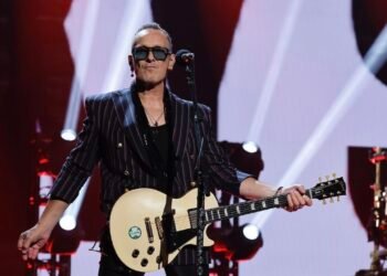 “I did a donor transplant. Sadly, it did not stick. So the most cancers has returned.” Def Leppard guitarist Vivian Campbell’s most cancers has returned, however he is refusing to reside in worry