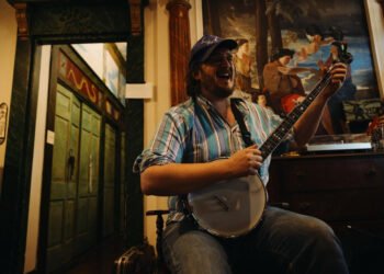 Willi Carlisle Releases New Single “Marlboro Vinyasa”: Hear