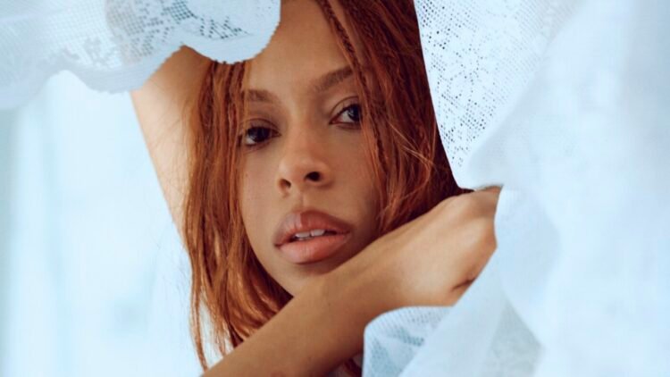 On ‘Blue Island,’ Ravyn Lenae meets a viral hit’s aftershock : NPR