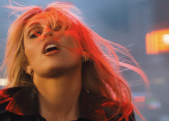 Miley Cyrus Shares Video For New Single “Bass Persuades”: Pay attention
