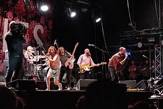 Full Checklist Of IDLES Songs From A to Z