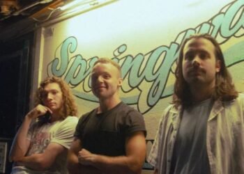 Pink Triangle delivers an Indie Rock tour de pressure with “I Wanna Be That Lady”