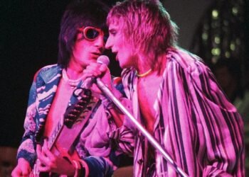 High 10 Rocking Rod Stewart Songs From The Nineteen Seventies