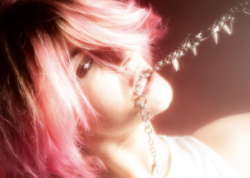 Marta Vega shares fuzzy but energetic single “OMG I’m In Love”