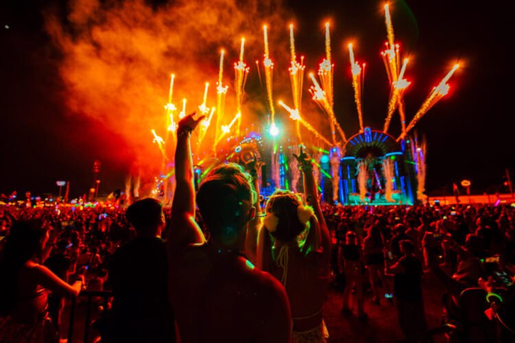 US Followers Face Extra Ticket Fraud and Increased Charges Than Occasion Audiences Overseas, Research Suggests