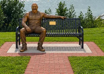 New Statue And Memorial Bench Honoring Andy Williams In The Works