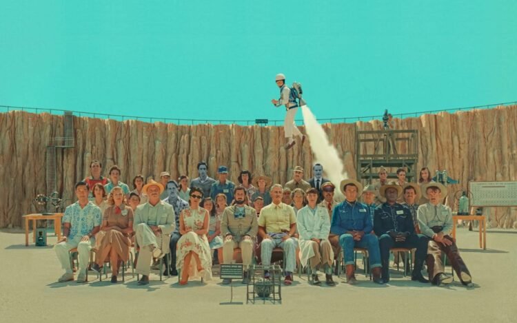 Fashionable Transcendence in Films: Mapping Out the Intersections of Asteroid Metropolis