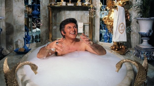 The key lifetime of outrageous showman Liberace