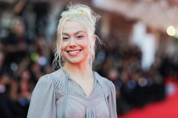 Phoebe Bridgers Earns Acclaim For ‘Primetime,’ Contributes New Track To Finish Credit