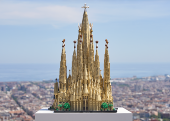 LEGO Lets You Construct Gaudí’s Sagrada Família in Its Largest Set Ever
