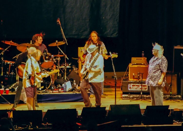 Full Checklist Of Crosby, Stills, Nash & Younger Songs From A to Z