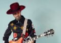 Robin Davey launches album with criticism of contemporary blues