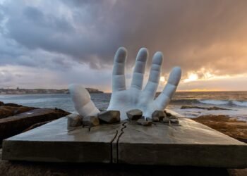 Dozens of Sculptures Dot Bondi Seaside within the 2026 Sculpture by the Sea Exhibition — Colossal