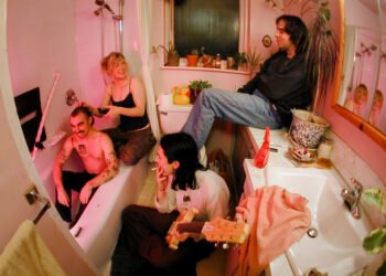 Vancouver Noise Band On Debut Album ‘you made me / pores and skin on linen’ & Extra