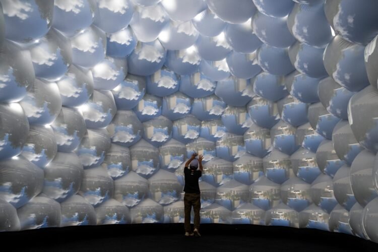 221 Digicam Obscuras Fill Pneuhaus’ Immersive, Inflatable, Picture-Capturing Set up — Colossal
